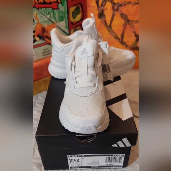 adidas Kids Sneakers in Cream White - Picture 4 of 7